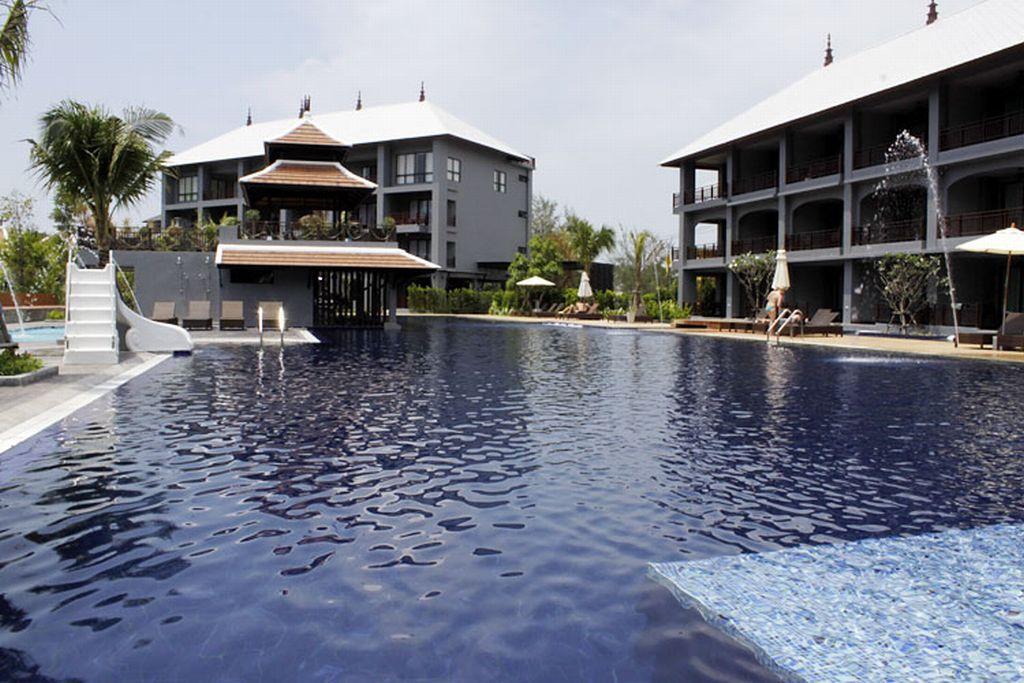 فندق رامادا باي ويندام أونانج كرابي Krabi town المظهر الخارجي الصورة